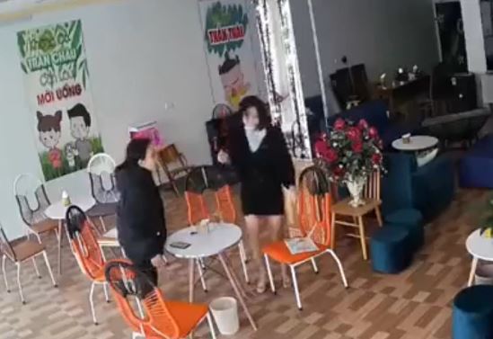 Clip đánh ghen mới nhất, Clip đánh ghen như phim chưởng, Clip đánh ghen như phim hành động, Đánh ghen, Clip đánh ghen, Clip Đánh ghen đổ máu, Clip Đánh ghen chảy máu, Tổng hợp clip đánh ghen hot nhất, Clip đánh ghen lột đồ kinh hoàng, Clip đánh ghen trong quán karaoke, Clip đánh ghen trong nhà vệ sinh, Clip chị chồng đánh ghen thay em dâu, Clip đánh ghen ở Nam Định, Clip đánh ghen lột đồ trong khách sạn