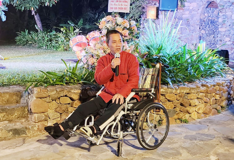 Đại Gia Chân Đất 14, Xem Hài Đại Gia Chân Đất 14, Xem Đại Gia Chân Đất 2024, Phim hài Đại Gia Chân Đất 2024, Phim Tết 2024 Đại Gia Chân Đất 14, Hai Trái Tim Vàng Trung Hiếu, Hài Trung Hiếu, Phim hài Tết Trung Hiếu, Hai Trái Tim Vàng Trung Hiếu Huyền Thạch, Phim hài Trung Hiếu, Hài sitcom Trung Hiếu Huyền Thạch, Hài Tết Mr Lù Trung Hiếu Mai Long, Hài Tết Trần Bình Trọng, Tiểu phẩm hài Tết Bình Trọng, Phim hài Bình Trọng, Hài Bình Trọng, Phim hài Trần Bình Trọng